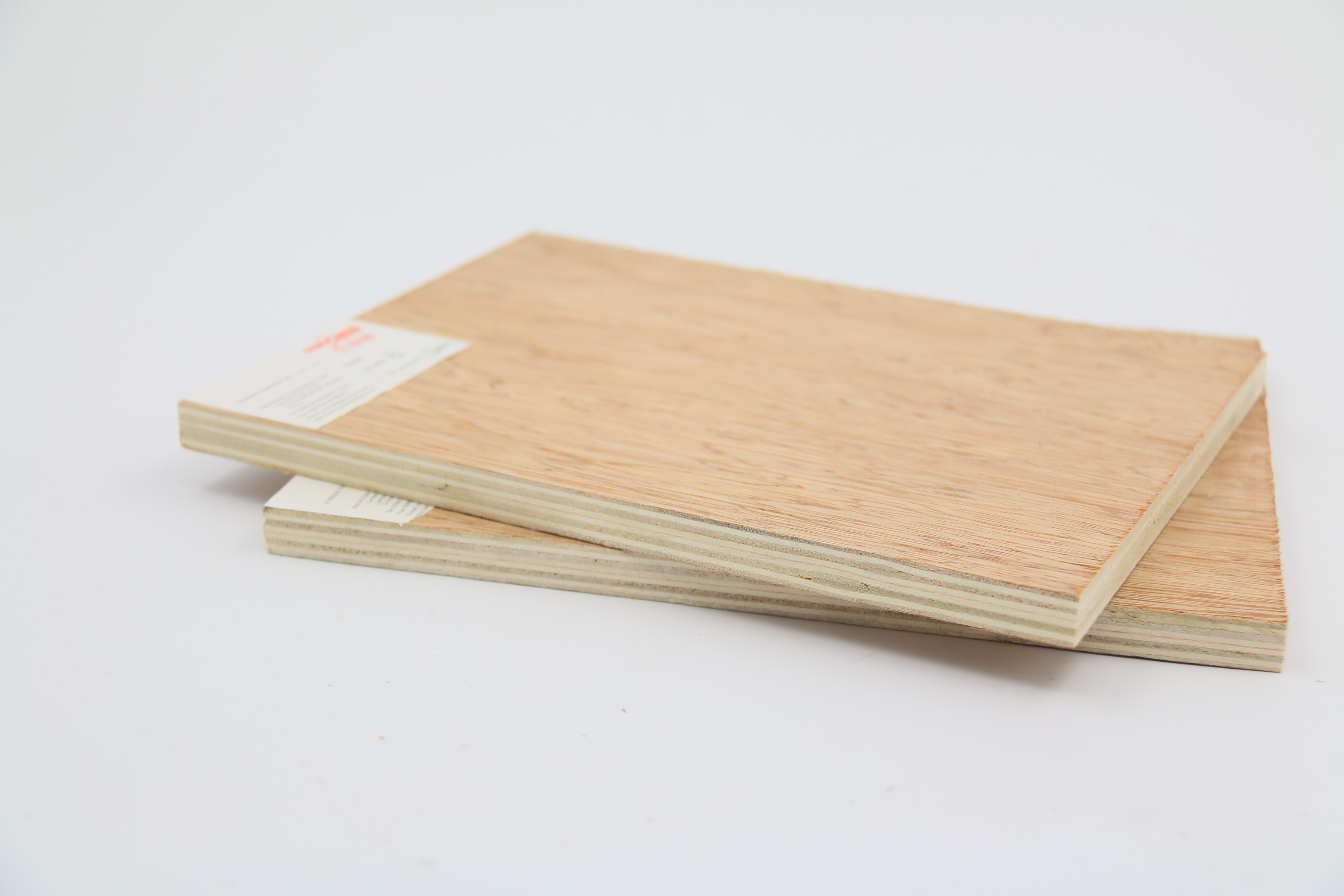 Features of Plywood